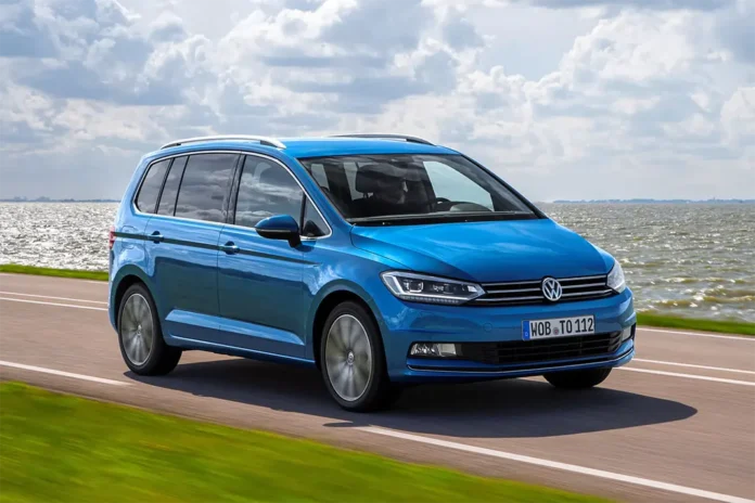 Компактвен Volkswagen Touran знімають з виробництва