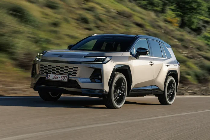 Toyota RAV4 2026 року