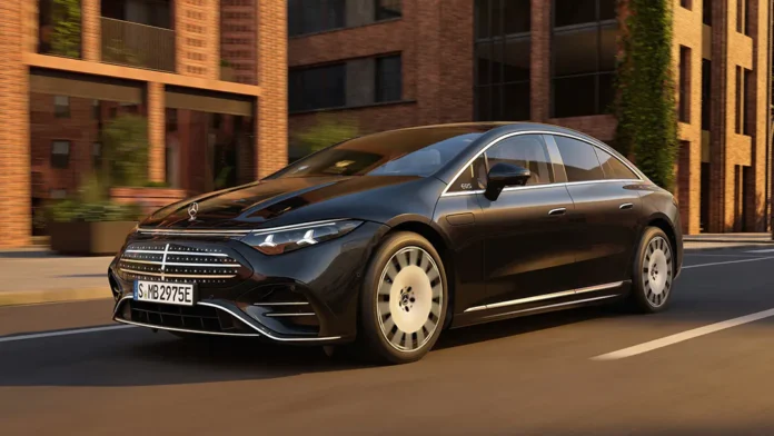 Mercedes-Benz представив оновлений електричний ліфтбек EQS