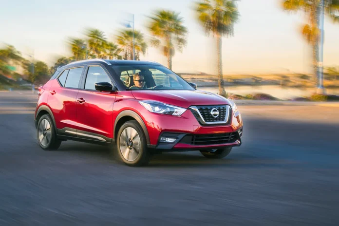 Названі плюси та мінуси кросовера Nissan Kicks
