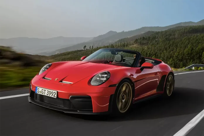 Porsche розсекретив кабріолет 911 GT3