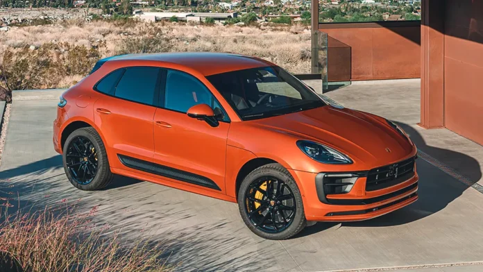 Porsche остаточно прощається з бензиновим Macan