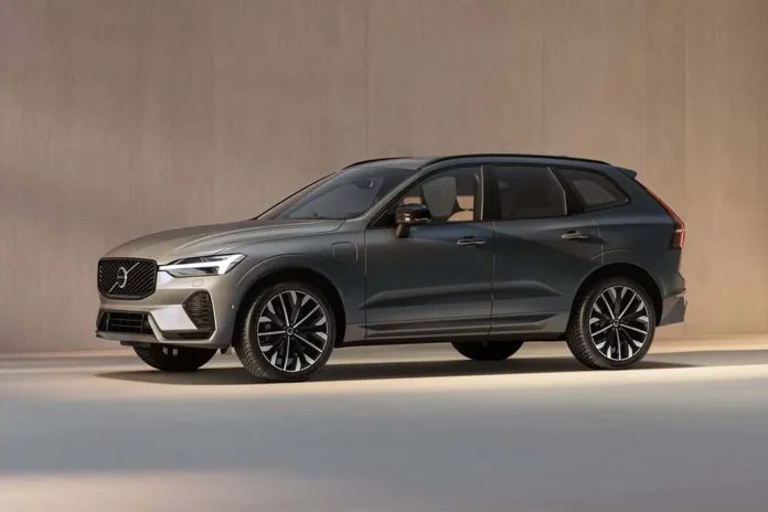 Volvo готує оновлення свого найпопулярнішого кросовера XC60