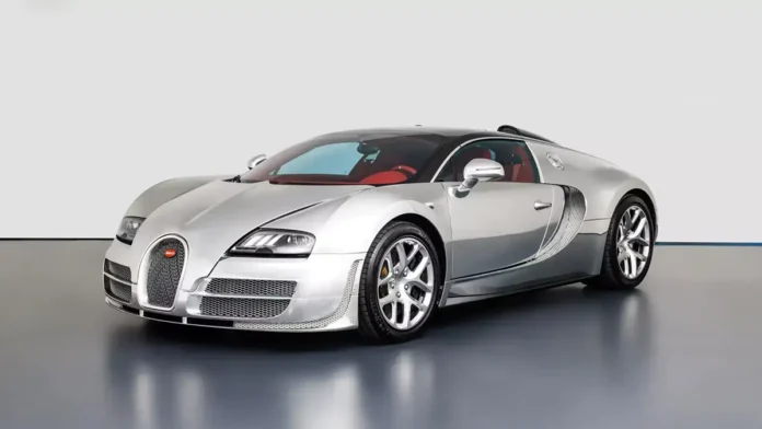Стало відомо, хто придбав найдорожчій Bugatti Veyron в історії