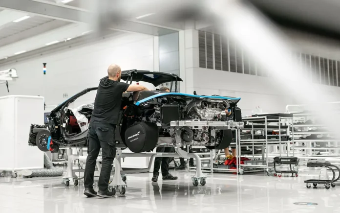 McLaren анонсував власний кросовер