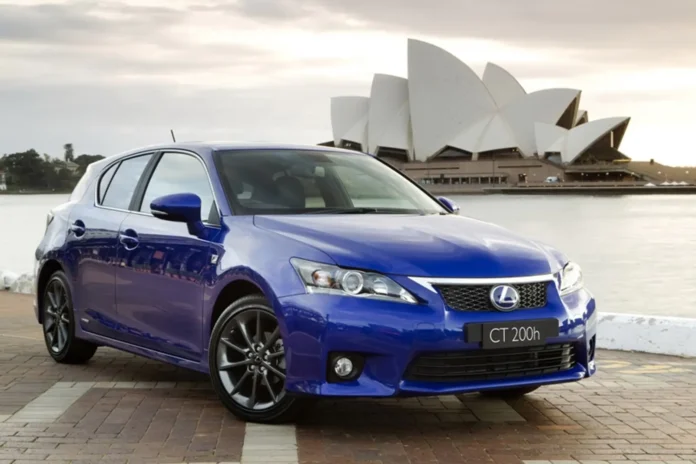 Lexus CT200h проїхав 1,6 млн км. Власник розповів, як це стало можливим